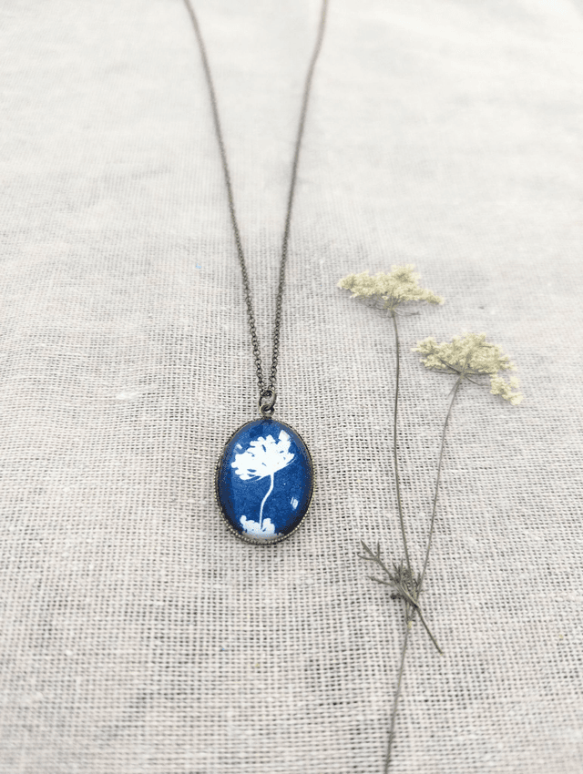 Médaillon en cyanotype - M2